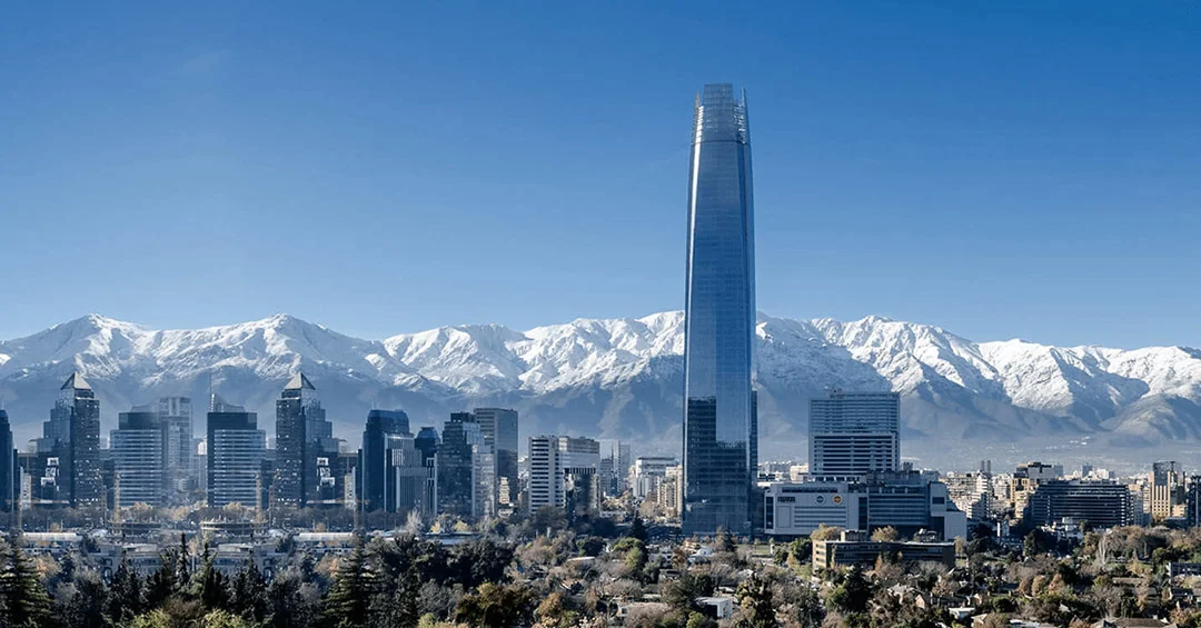 Mercado de viviendas nuevas muestra fuertes diferencias entre comunas del Gran Santiago durante 2026